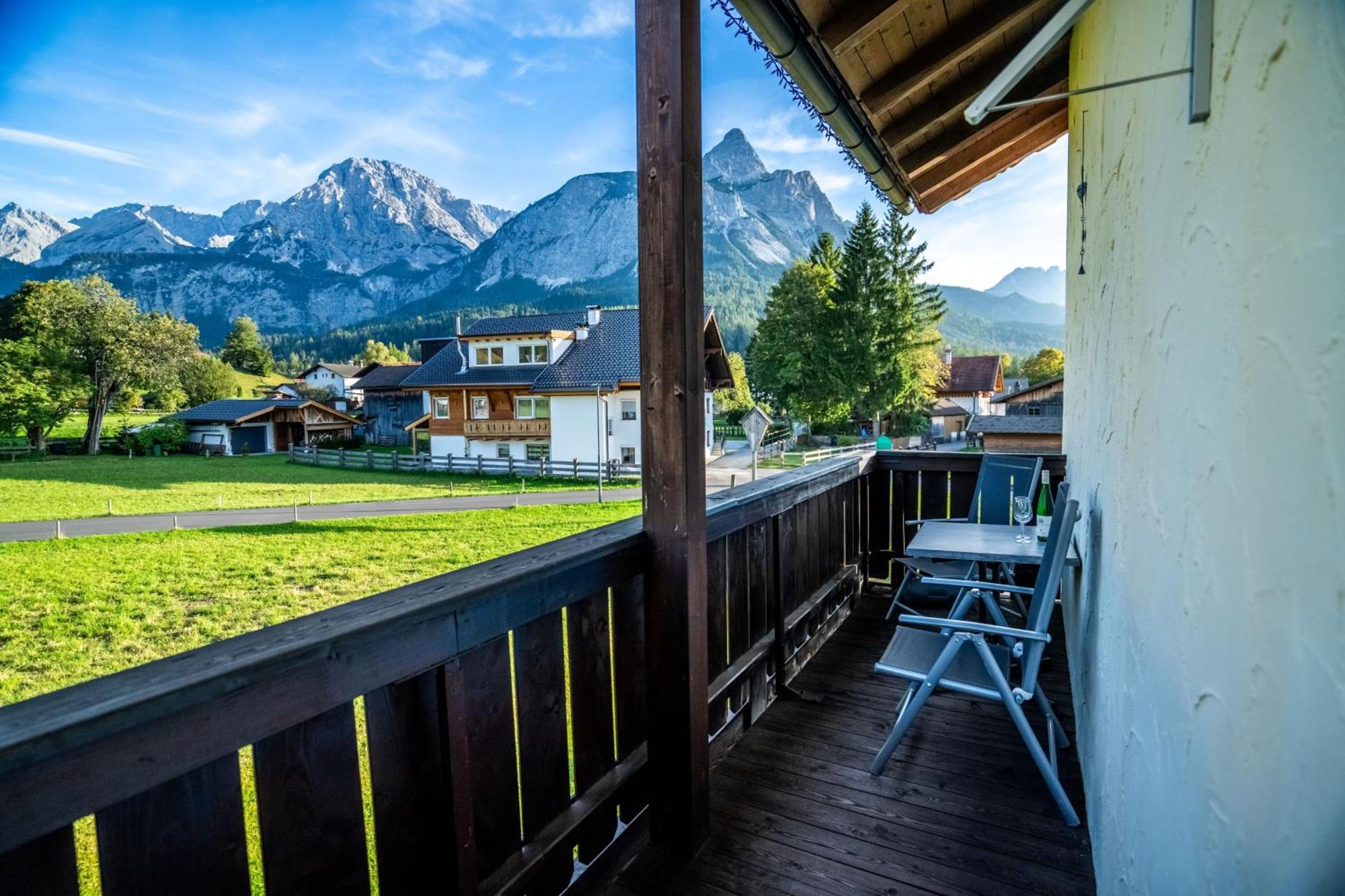 Tiroler Alpblick Appartements Ehrwald Luaran gambar